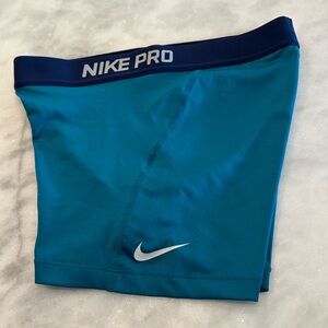 Nike pro teal blue size med shorts